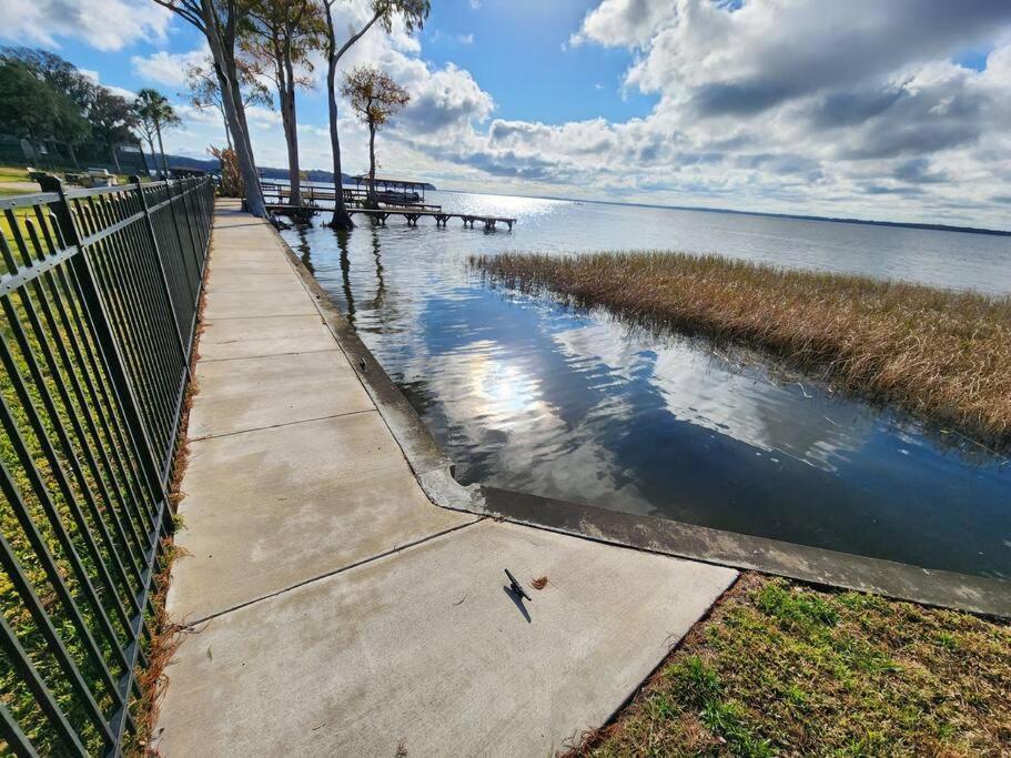Paradise On Lake Harris Apt #202 Leesburg Exteriör bild